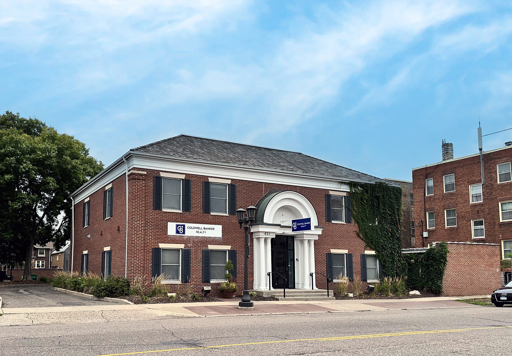 821 Grand Ave, Saint Paul, MN for sale Building Photo- Image 1 of 12