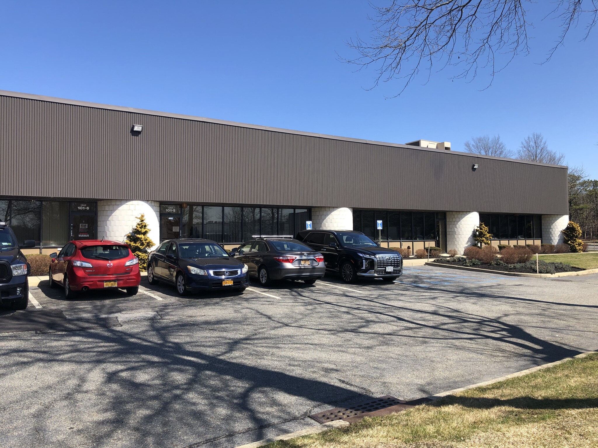 101 Colin Dr, Holbrook, NY 11741 - Industrial for Lease | LoopNet