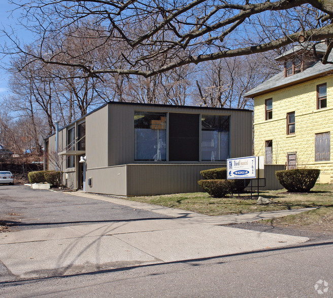 762 Mallison Ave, Akron, OH for sale - Primary Photo - Image 1 of 1