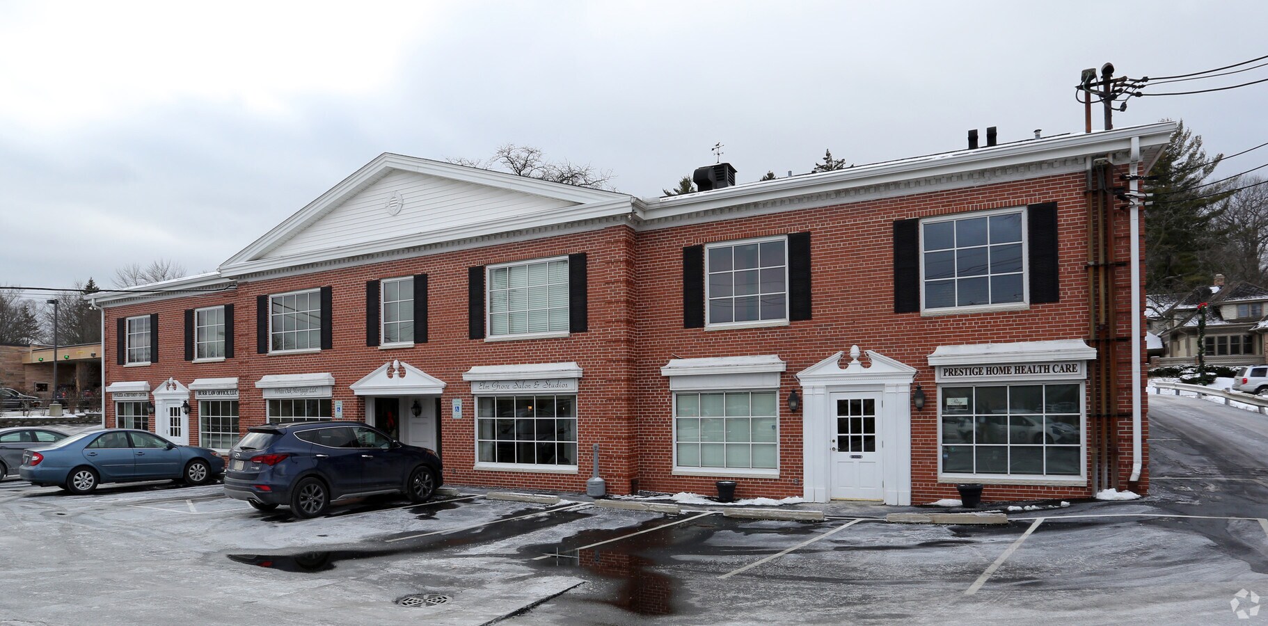 910 Elm Grove Rd, Elm Grove, WI 53122