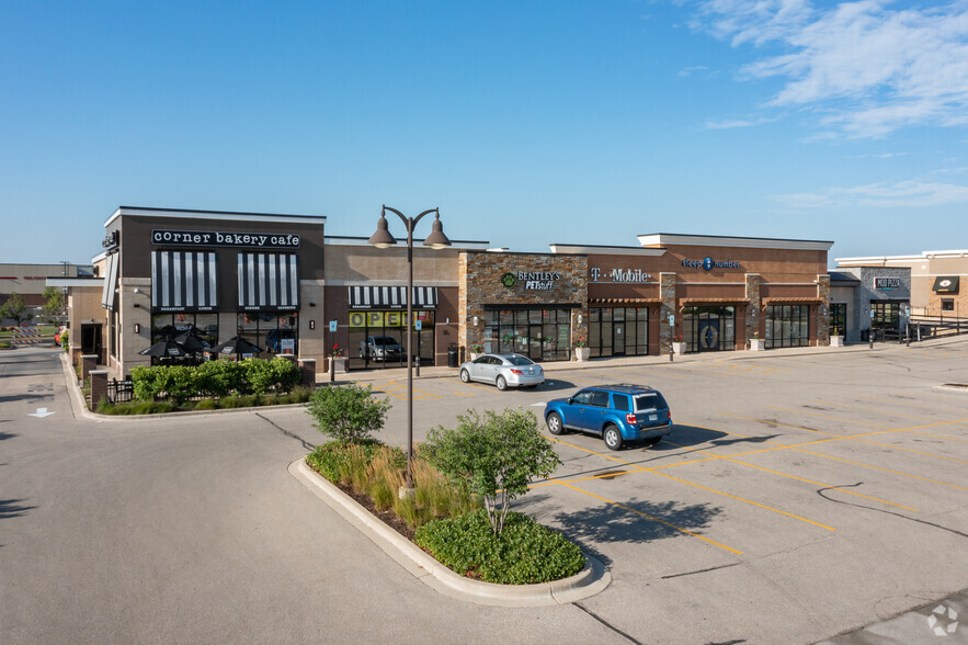 9250 76th St, Pleasant Prairie, WI for sale - Primary Photo - Image 1 of 1