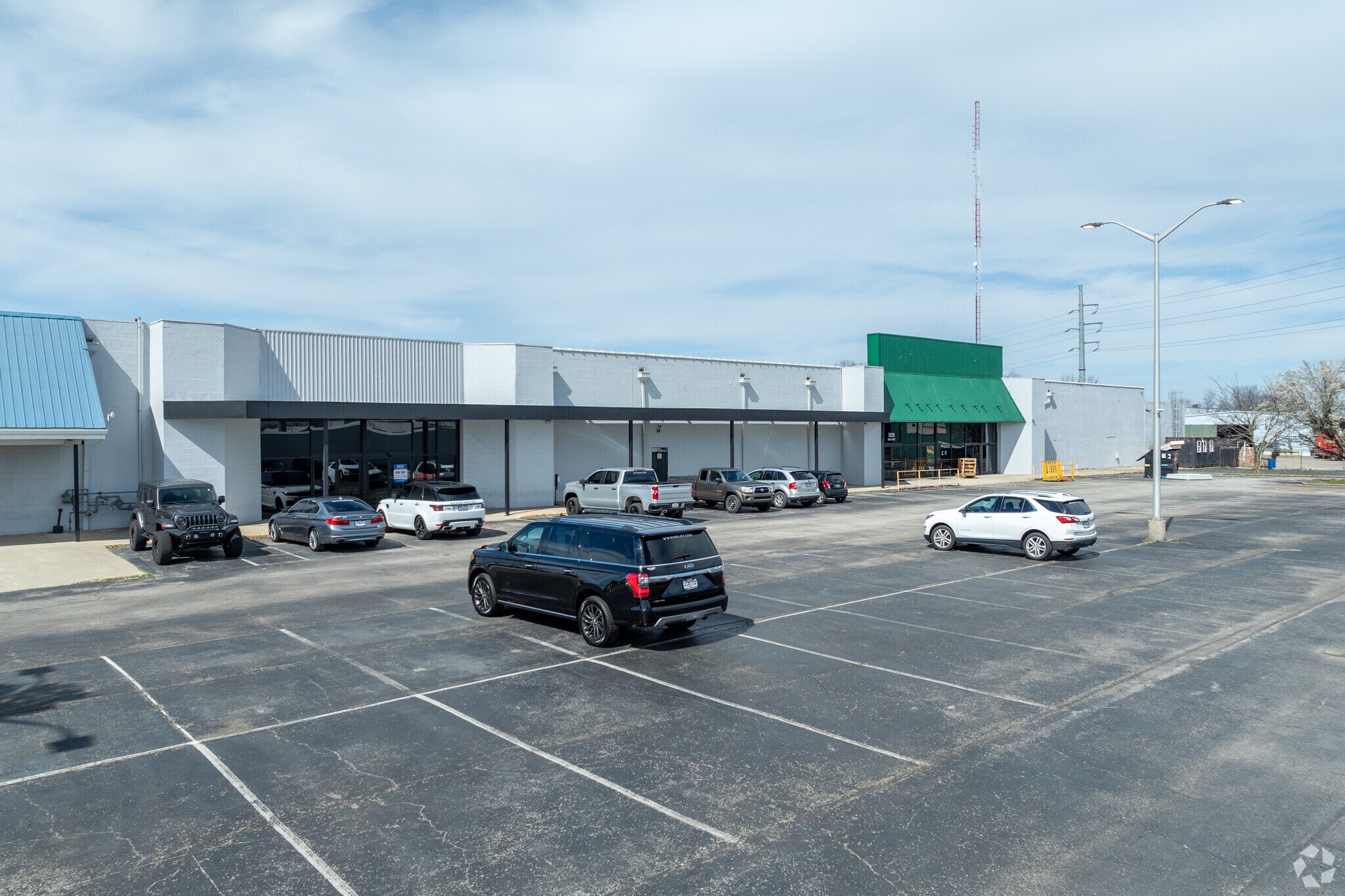 1209-1249 E New Circle Rd, Lexington, KY for sale Primary Photo- Image 1 of 1