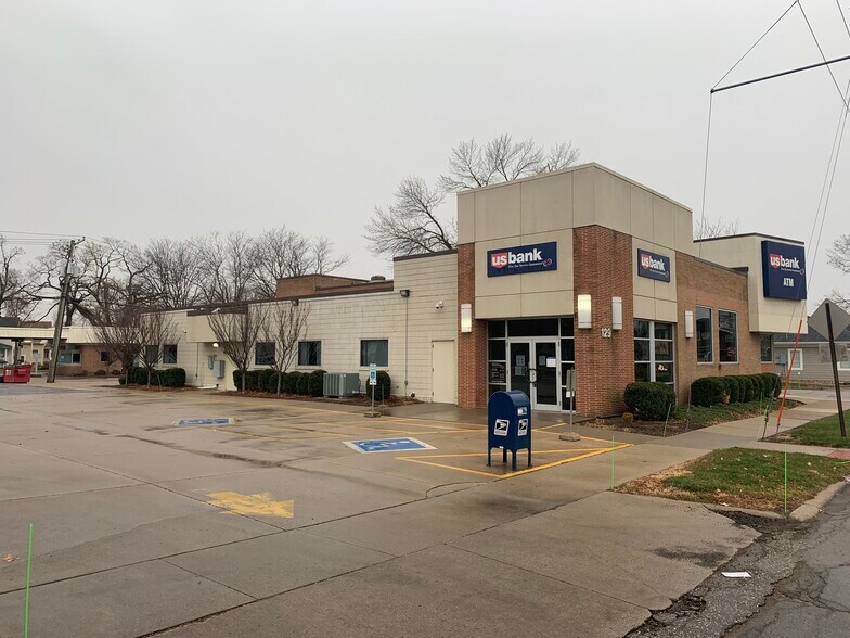 129 16th Ave SW, Cedar Rapids, IA for sale - Primary Photo - Image 1 of 1