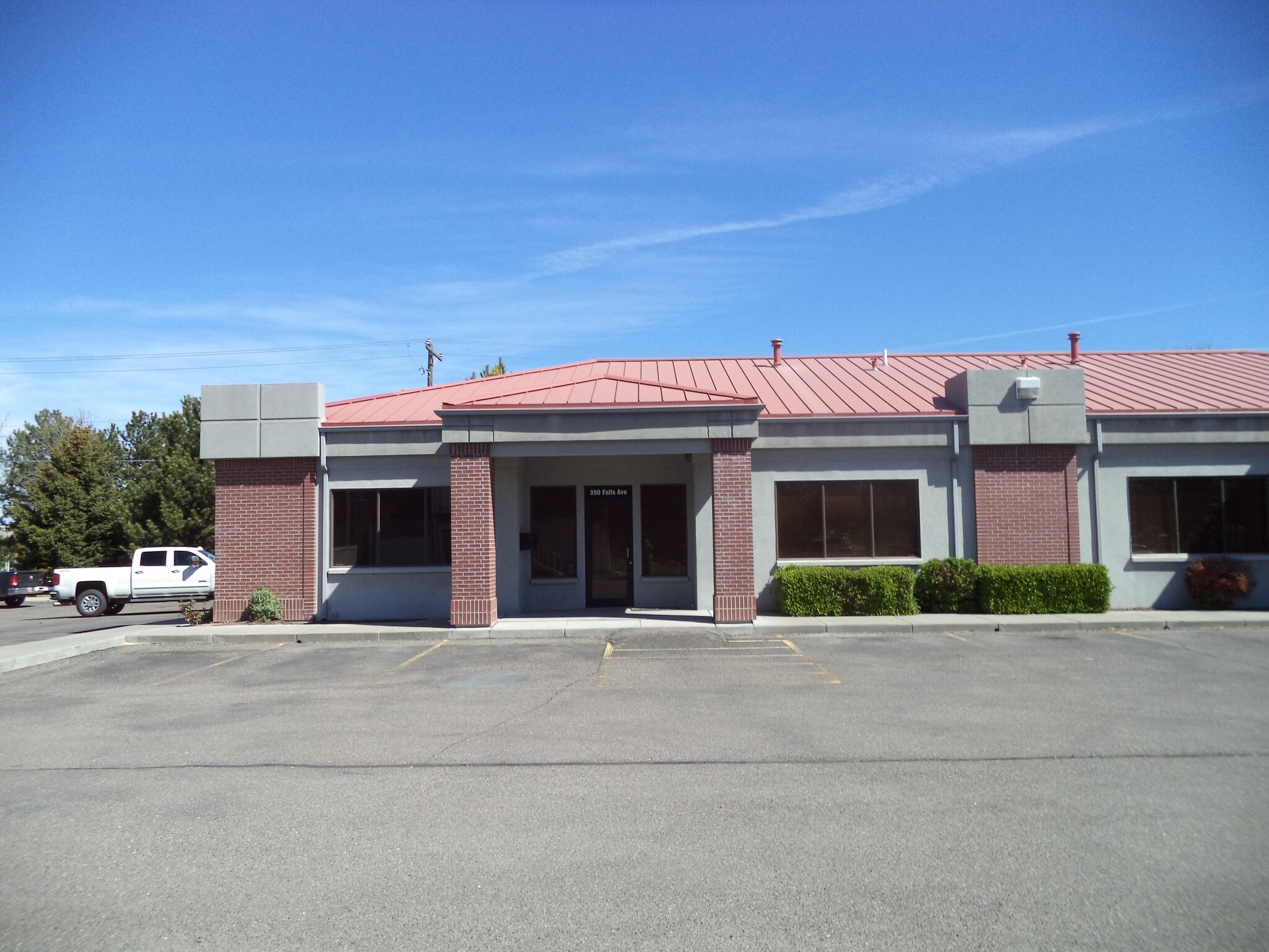 390 Falls Ave, Twin Falls, ID 83301