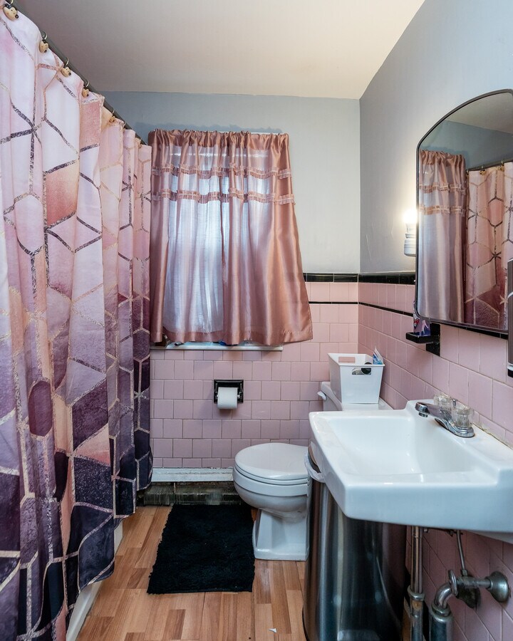 348354 Montcalm St, Chicopee, MA 01020