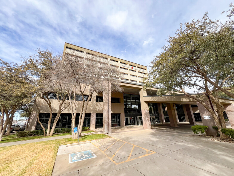 600 N Marienfeld St, Midland, TX for lease - Primary Photo - Image 1 of 5