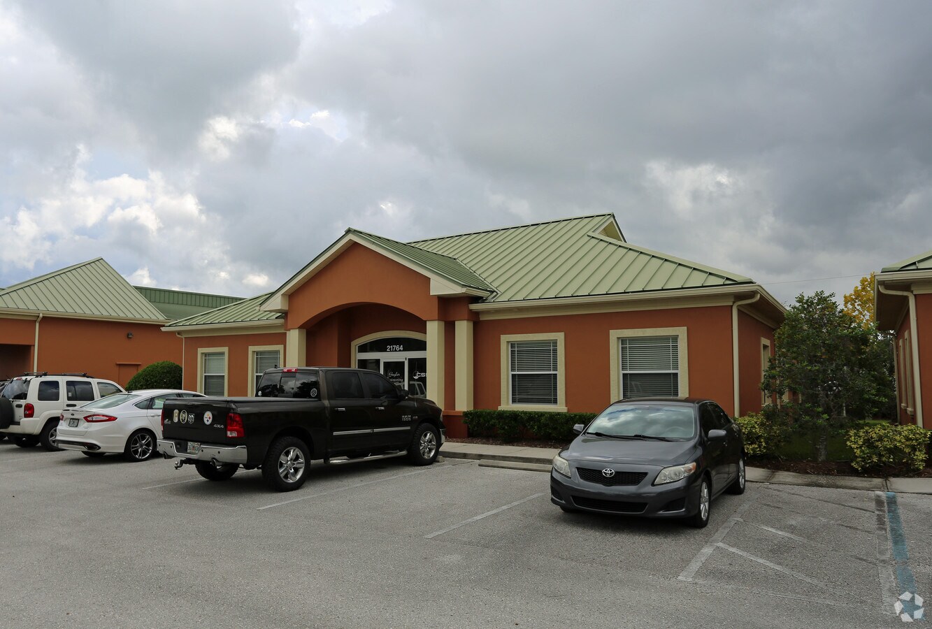 21764 Sr54, Lutz, FL 33549