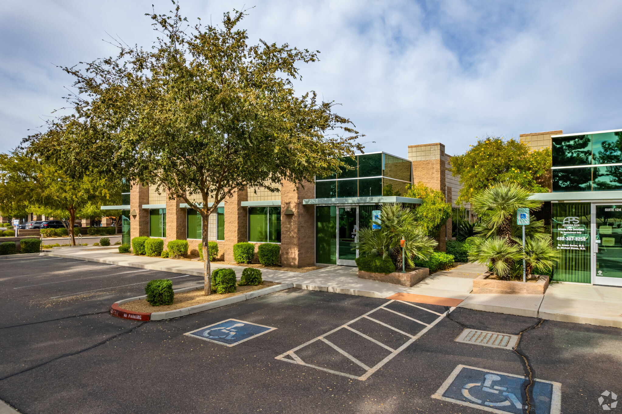 1450 W Guadalupe Rd, Gilbert, AZ for lease Building Photo- Image 1 of 11