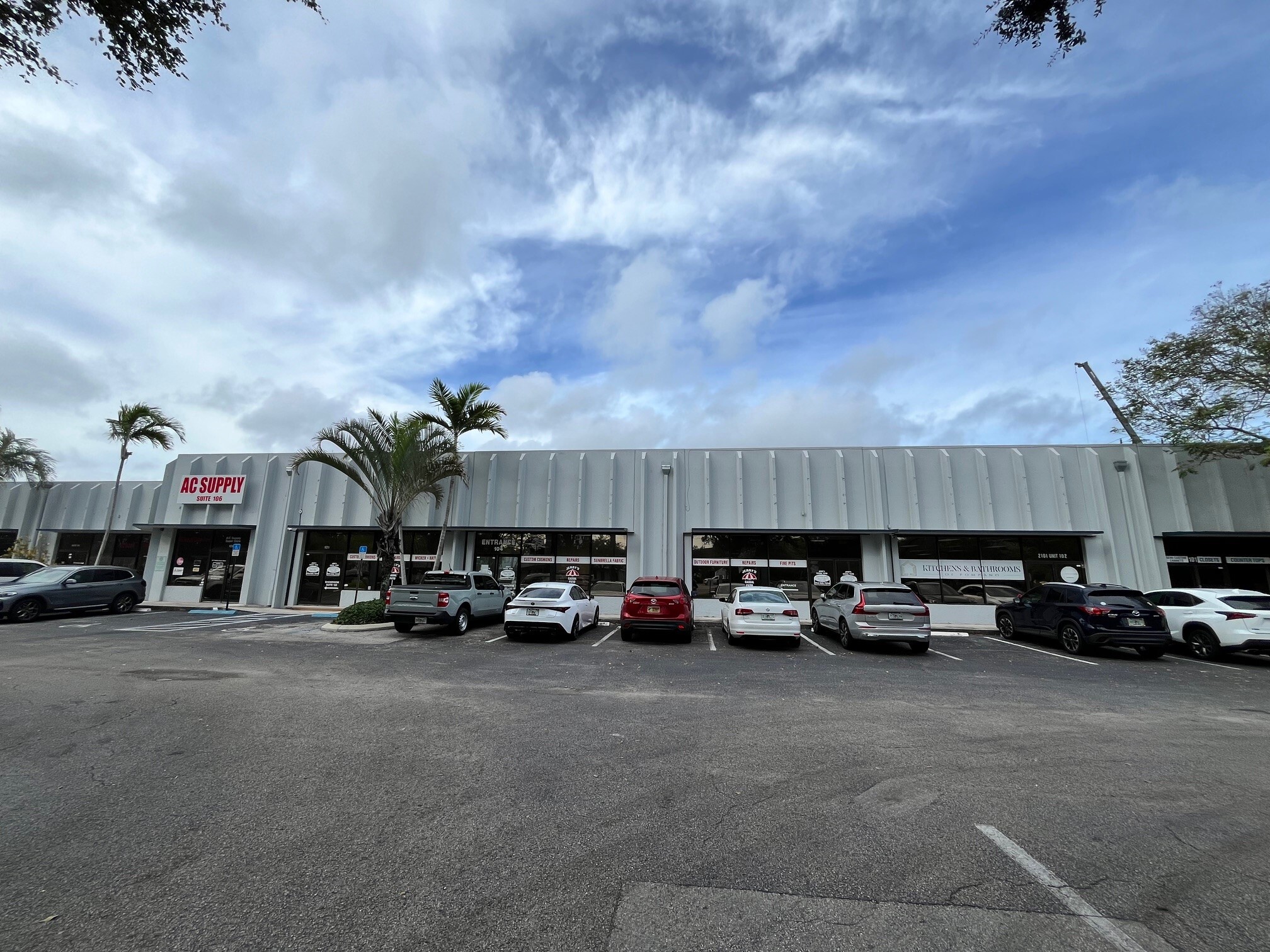 2099-2101 W Atlantic Blvd, Pompano Beach, FL for lease Building Photo- Image 1 of 10