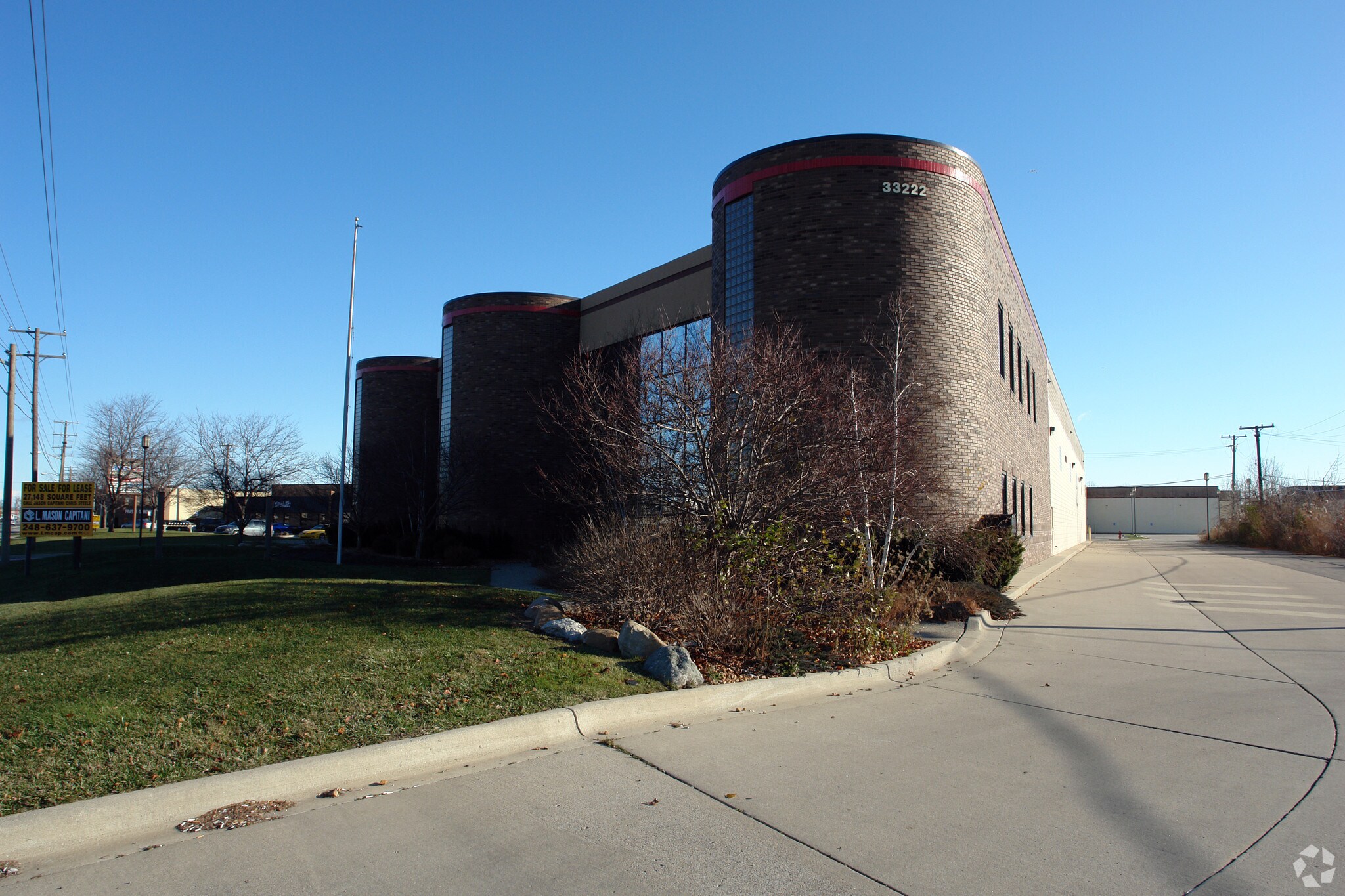 33222 Groesbeck Hwy, Fraser, MI for sale Primary Photo- Image 1 of 1