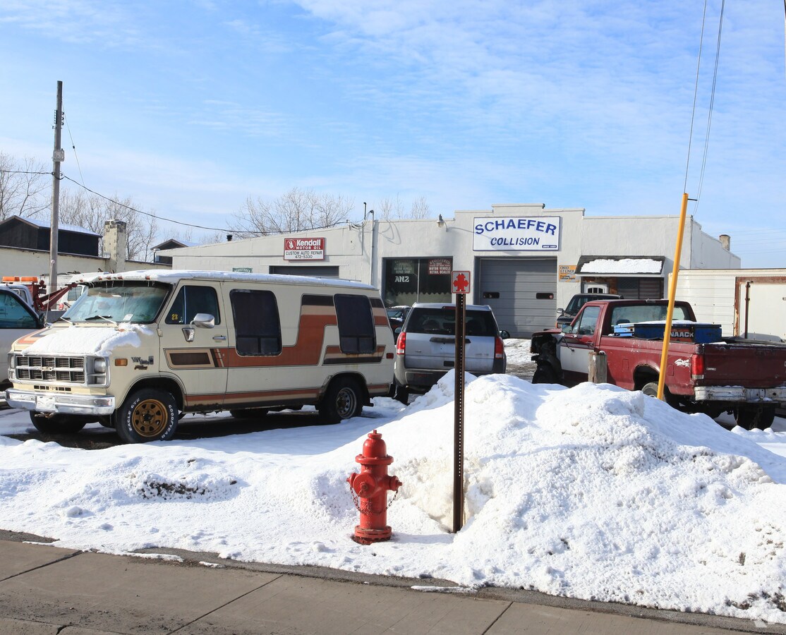 450452 E Brighton Ave, Syracuse, NY 13210