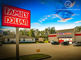 Family Dollar - Crockett, TX - Parking Garage