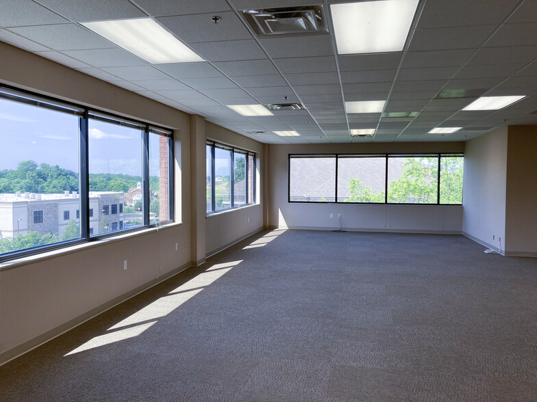 2805 Old Post Rd, Harrisburg, PA for lease - Interior Photo - Image 3 of 8