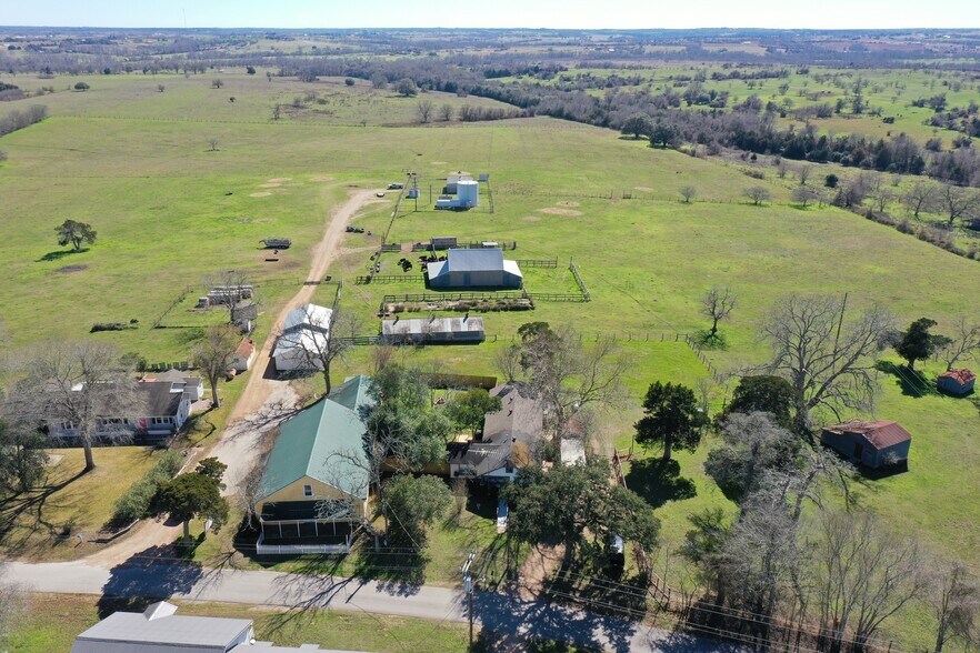 2285 Main St, Industry, TX for sale - Primary Photo - Image 1 of 1