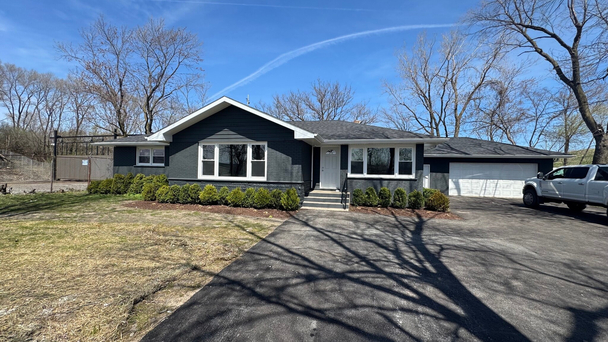 956 E 138th St, Chicago, IL for lease Building Photo- Image 1 of 18