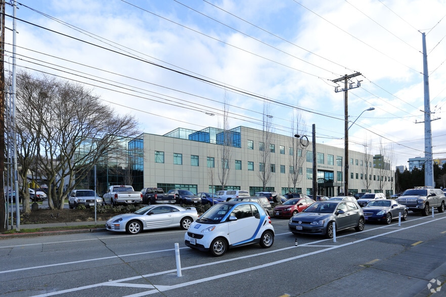 400 N 34th St, Seattle, WA for lease - Primary Photo - Image 1 of 3