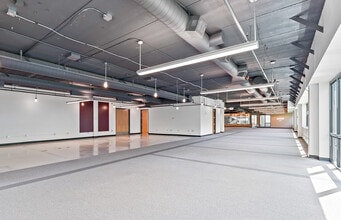 7800 Equitable Dr, Eden Prairie, MN for lease Interior Photo- Image 2 of 4