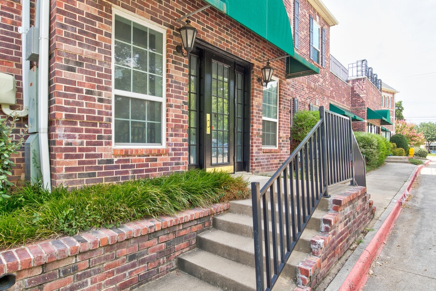 2615 E Southlake Blvd, Southlake, TX for lease - Building Photo - Image 3 of 21