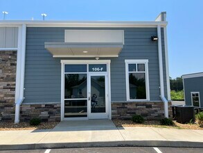 106 Commerce Center Loop, Mooresville, NC for lease Building Photo- Image 1 of 11