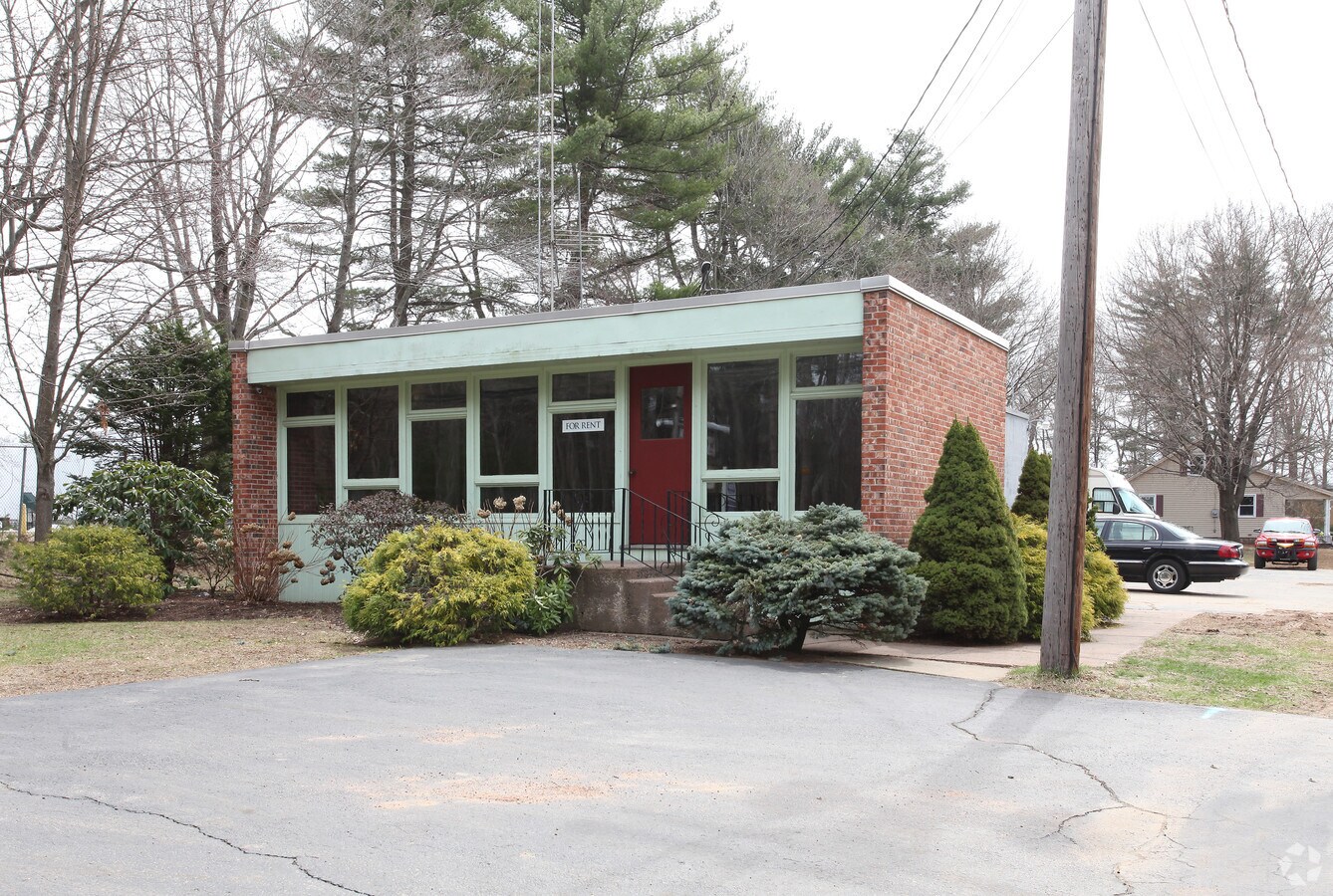24 Tolland Stage Rd, Tolland, CT 06084