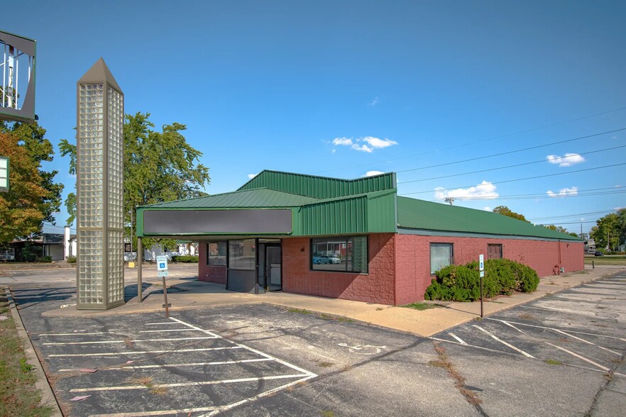 705 N Gilbert St, Danville, IL for lease - Building Photo - Image 1 of 4