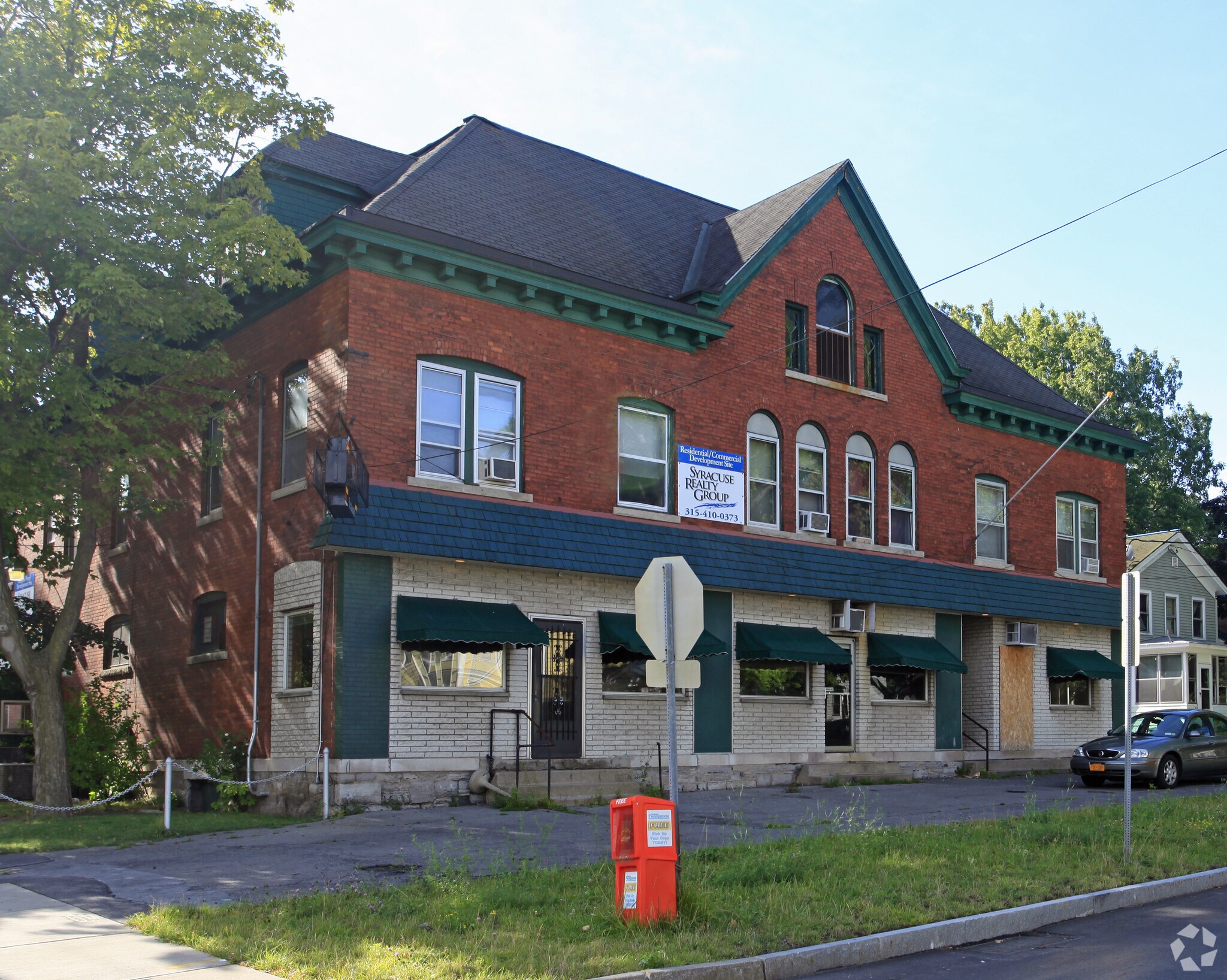 818-820 Danforth, Syracuse, NY for sale Primary Photo- Image 1 of 1