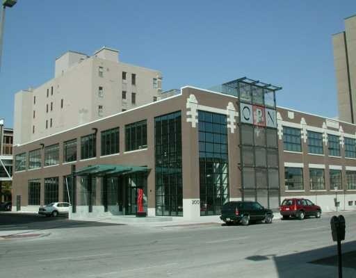 200 5th Ave SE, Cedar Rapids, IA for sale - Building Photo - Image 1 of 1