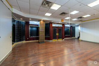 10000 California St, Omaha, NE for lease Interior Photo- Image 2 of 3