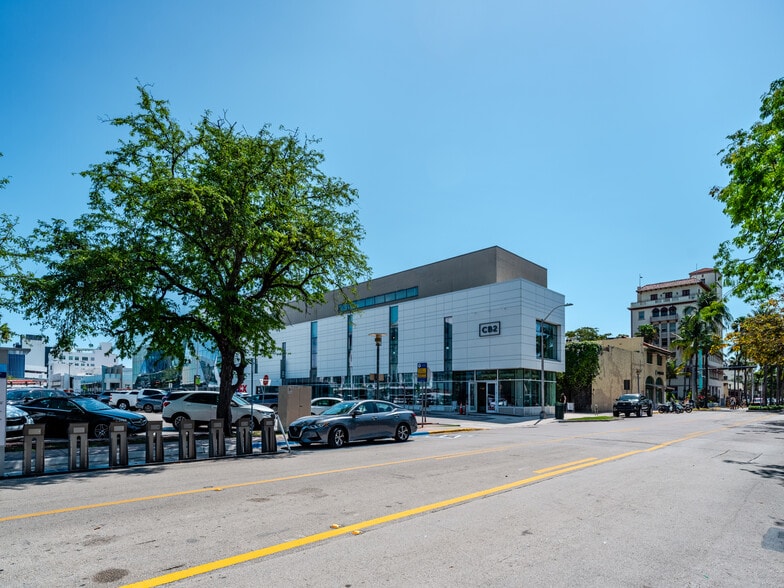 1661 Jefferson Ave, Miami Beach, FL for lease - Building Photo - Image 2 of 4
