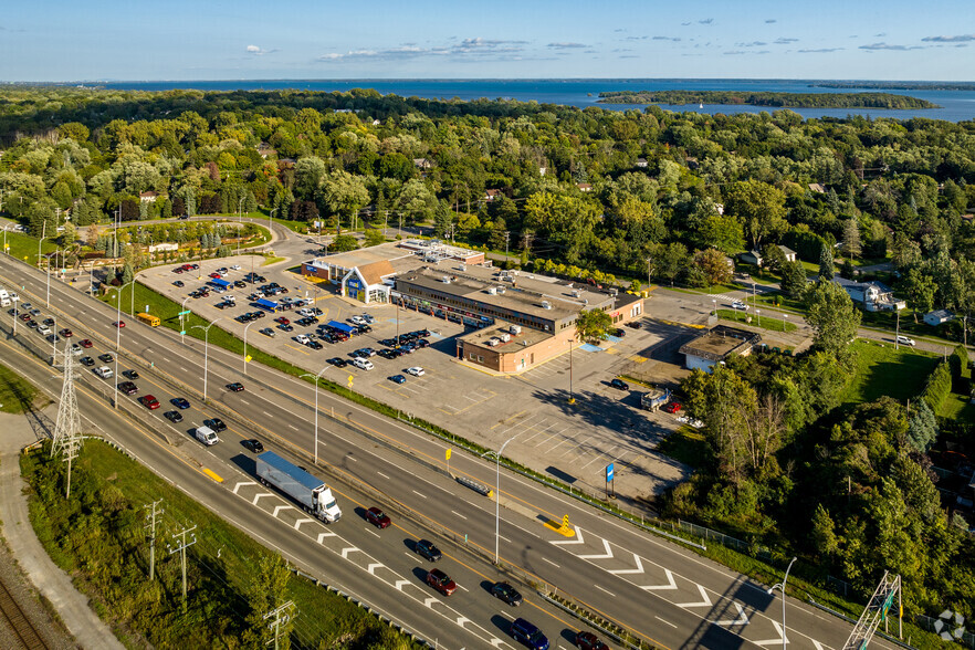 90 Rue Morgan, Baie-d'Urfé, QC for lease - Aerial - Image 3 of 27