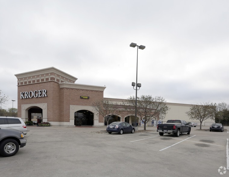 9140 Forest Ln, Dallas, TX for lease - Building Photo - Image 3 of 4