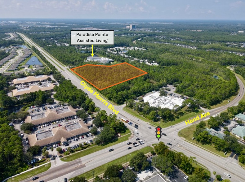 330 Clyde Morris Blvd, Ormond Beach, FL for sale - Building Photo - Image 2 of 9