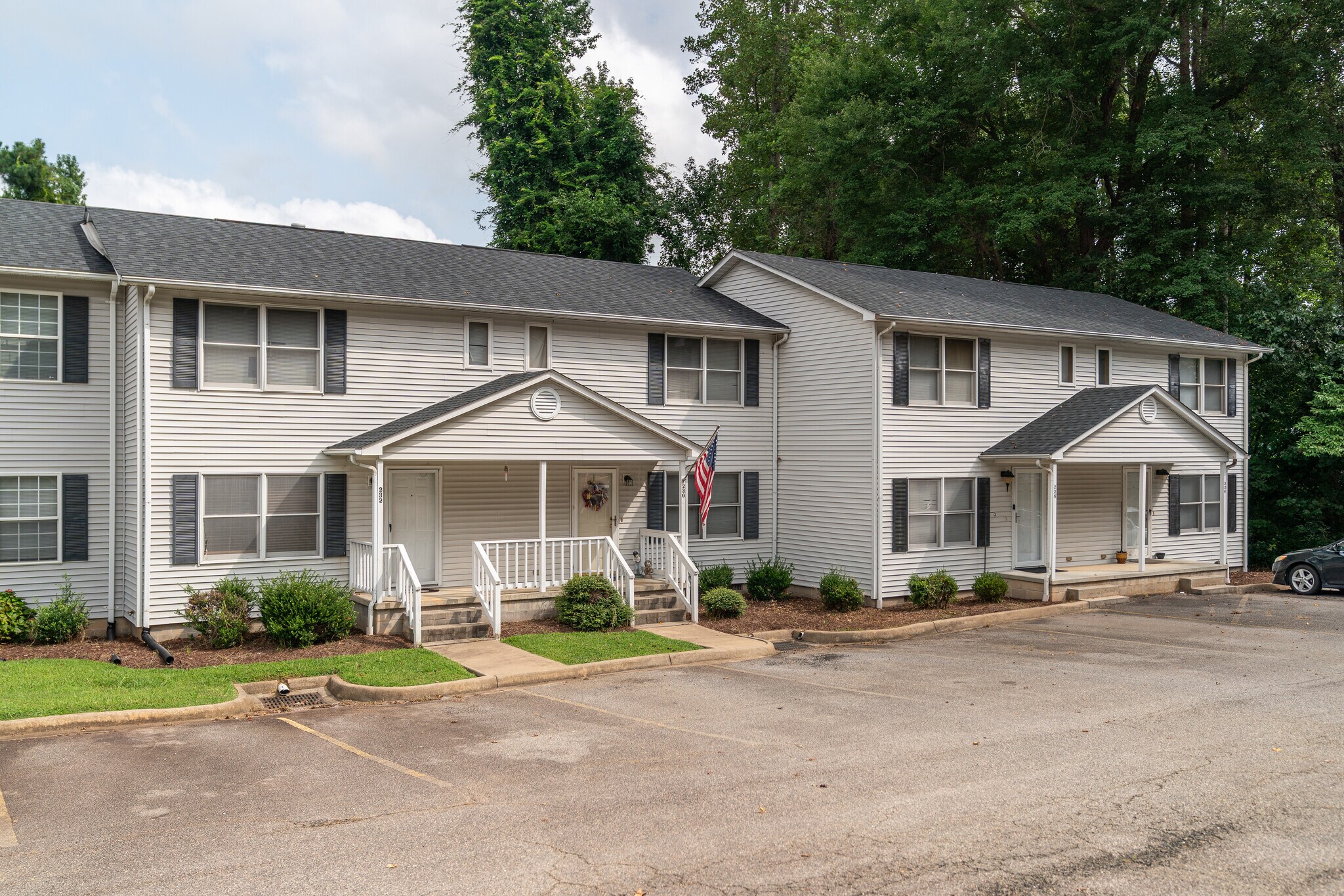 210 Smith St, South Hill, VA for sale Building Photo- Image 1 of 15