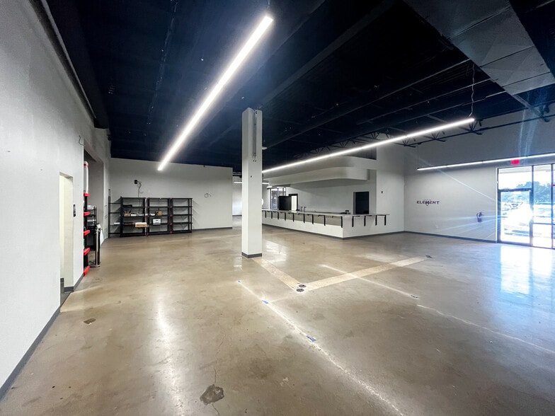 4610 N Garfield St, Midland, TX for lease - Building Photo - Image 3 of 33