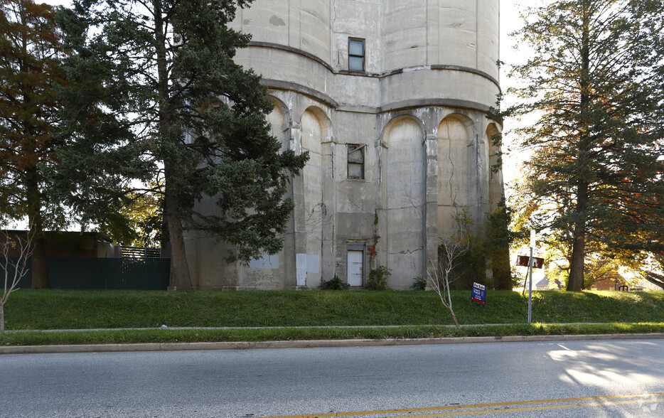 2500 W Tower Ave, Cincinnati, OH for sale - Primary Photo - Image 1 of 1