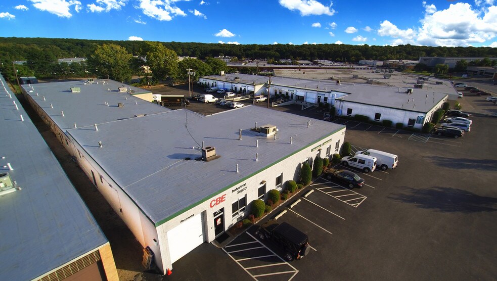 14-38 East Mall, Plainview, NY for sale - Building Photo - Image 1 of 1