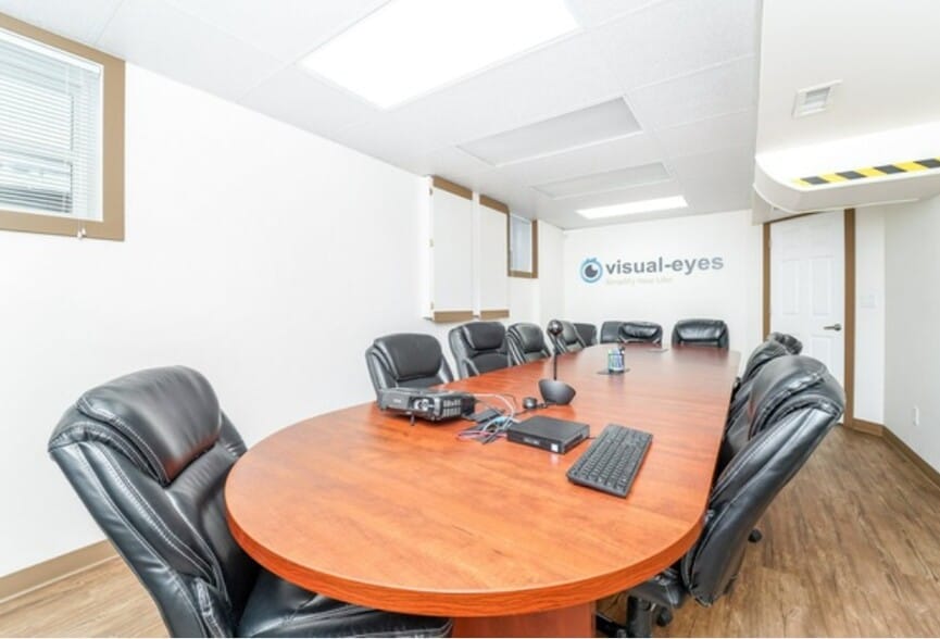 5216 48 Ave, Red Deer, AB for sale - Interior Photo - Image 2 of 12