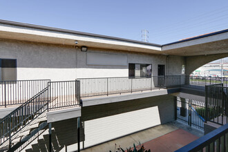 1011-1045 N Azusa Ave, Covina, CA for lease Interior Photo- Image 1 of 4