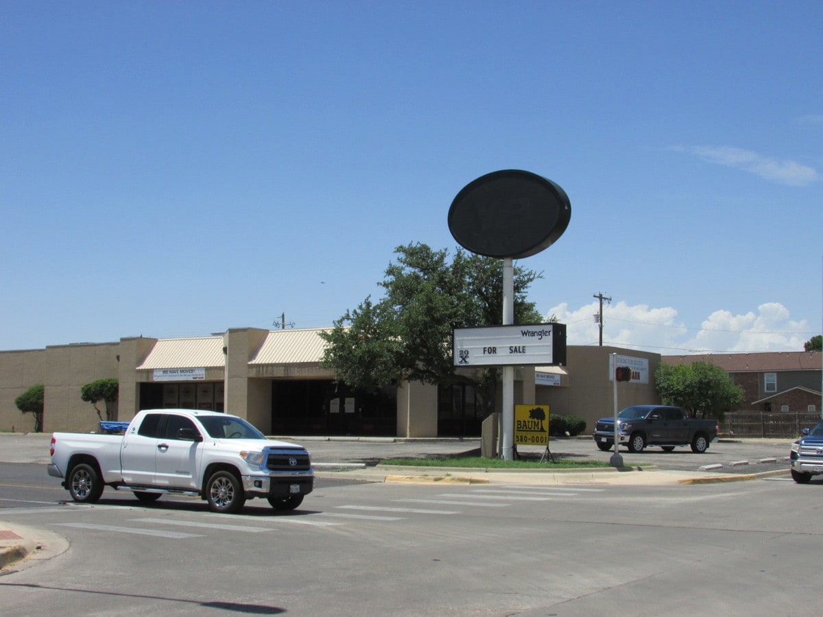 4301 Tanglewood Ln, Odessa, TX 79762