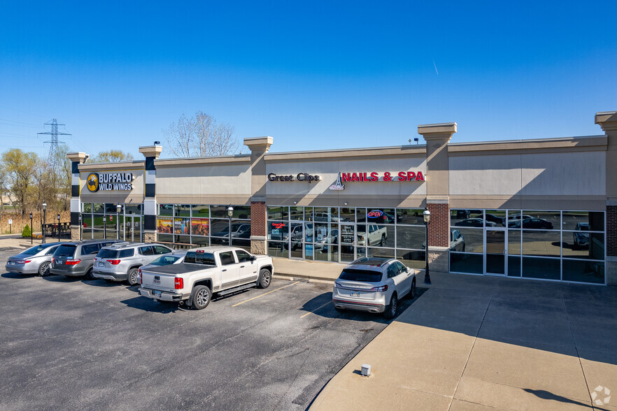 712-814 Crossings Rd, Sandusky, OH for lease - Building Photo - Image 3 of 9