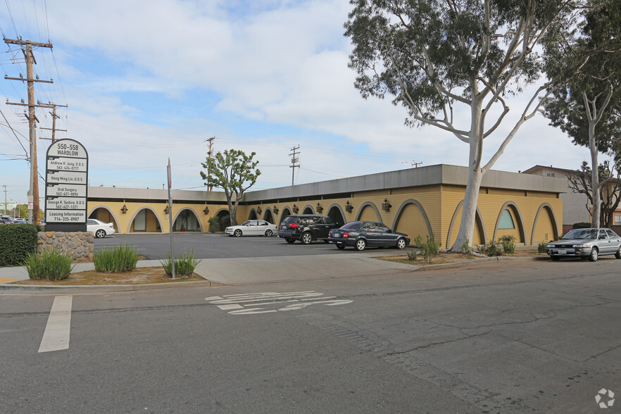 550-558 E Wardlow Rd, Long Beach, CA for lease - Primary Photo - Image 1 of 9