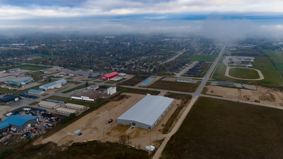 595 1st St, Hanover, ON for lease - Aerial - Image 3 of 30