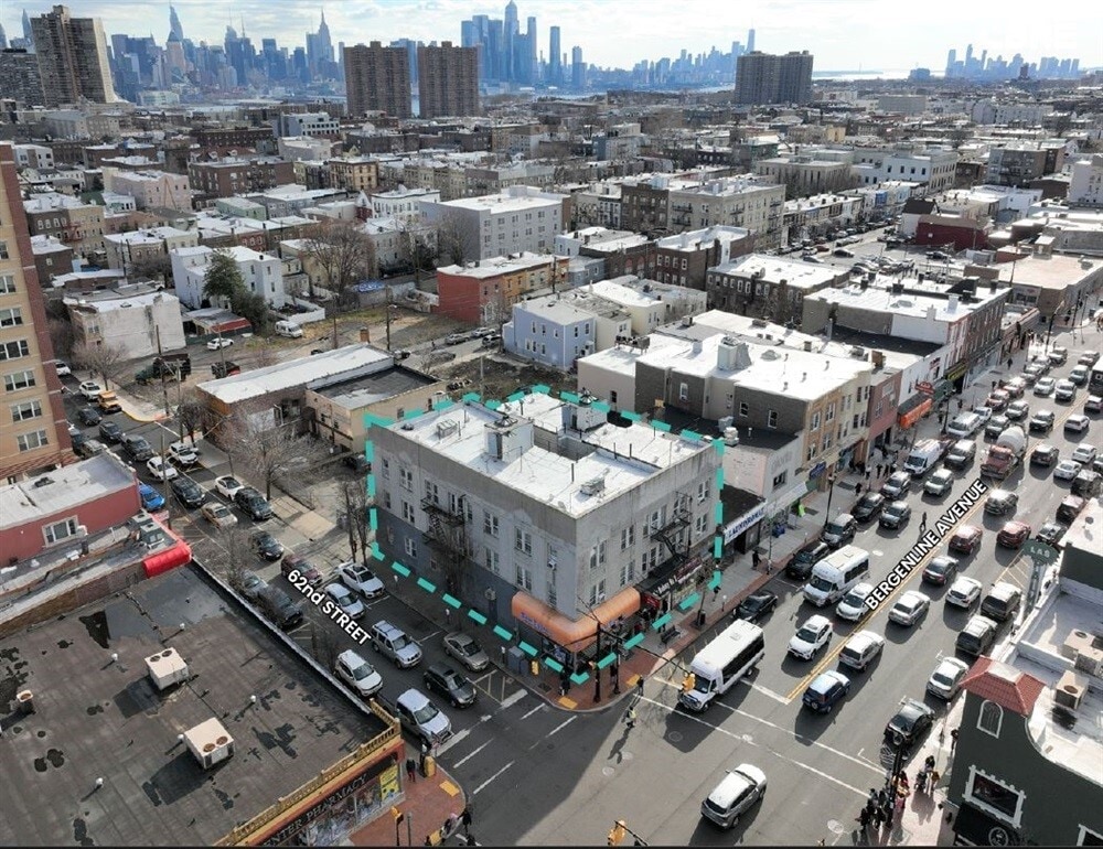 6130-6134 Bergenline Ave, West New York, NJ for sale Building Photo- Image 1 of 1