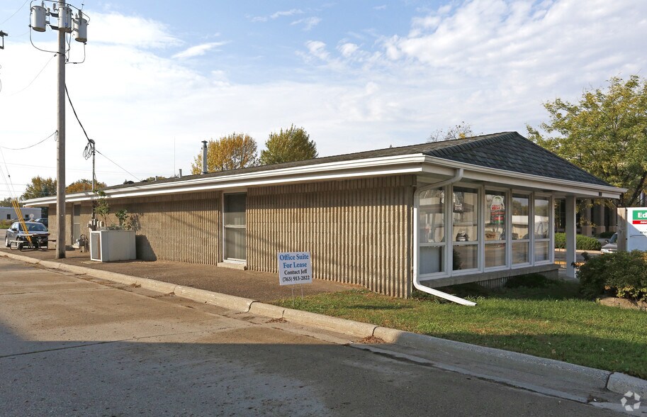 824 6th St, Howard Lake, MN 55349