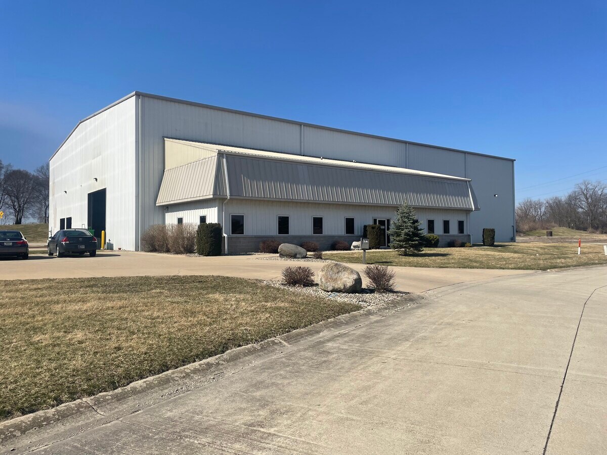 1424 Abraham Dr, Anderson, IN 46013