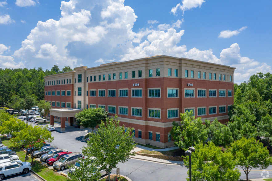 6300 Hospital Pky, Johns Creek, GA for lease - Building Photo - Image 1 of 5