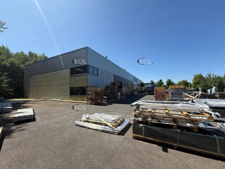 Flex in Montévrain for lease - Building Photo - Image 2 of 17