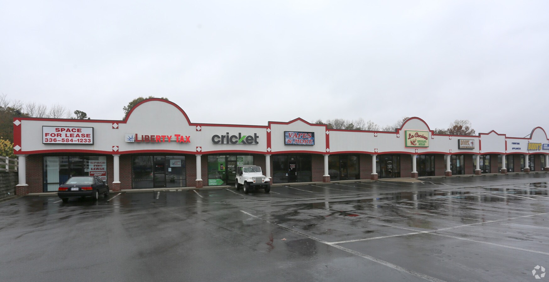 17011725 N Church St, Burlington, NC 27217