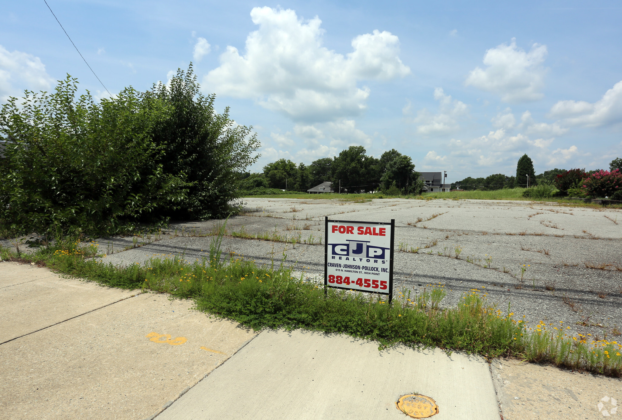 120 W Main St, Thomasville, NC for sale Primary Photo- Image 1 of 1