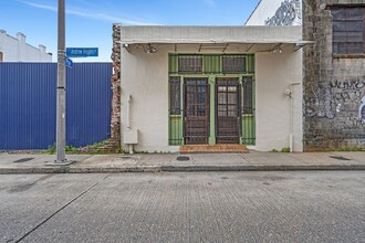 325 Andrew Higgins Dr, New Orleans, LA for lease Building Photo- Image 2 of 19